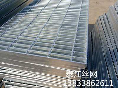 熱鍍鋅鋼格柵板在裝運(yùn)過程注意事項 熱鍍鋅鋼格柵板在裝運(yùn)過程注意事項