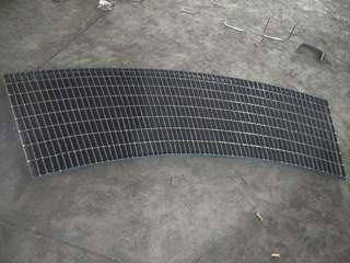 您知道發電廠冷卻塔煙囪格柵板鋼結構平臺鋼格板的規格嗎？