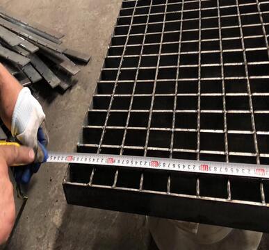 安平廠家生產直銷G353/30/50型熱鍍鋅格柵板 品質保障 安平廠家生產直銷G353/30/50型熱鍍鋅格柵板 品質保障